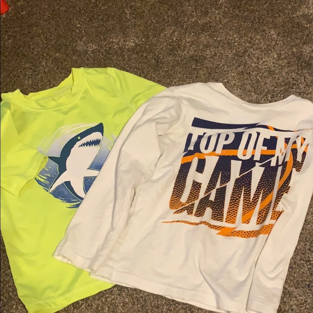 2 kids t shirts